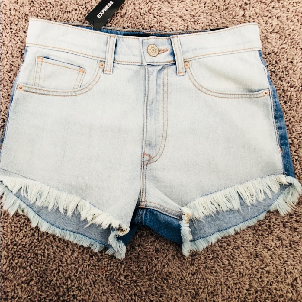 Express Shorts